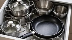 フライパン収納のNG3つ、やってるとコーティングが傷む理由と今すぐできる対策